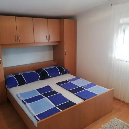 Skulj M&m Apartment Vir